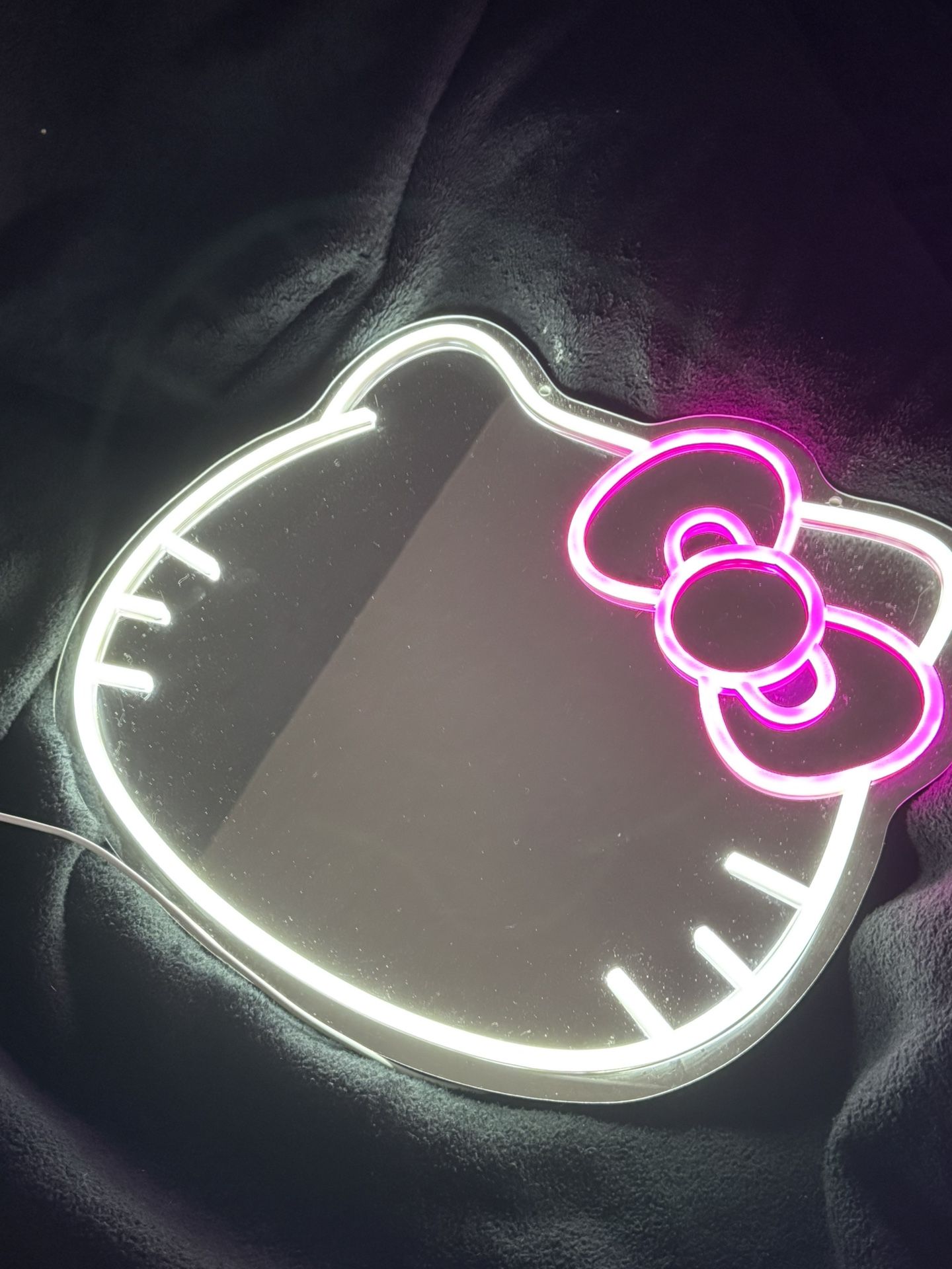 Hello kitty Mirror