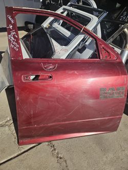 Dodge Ram 2500 right door Oem