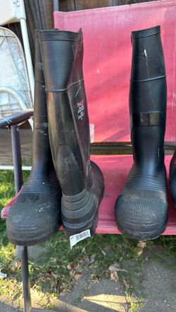 TIngley boots.!!! Steel toe.? $20 for both or ten each one.!!