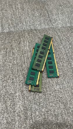 Desktop RAM Memory Sticks – Lot of 4