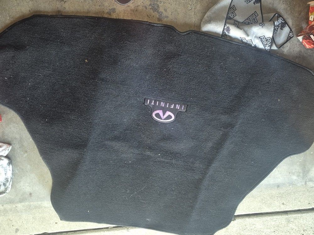 Q50 Trunk Mat