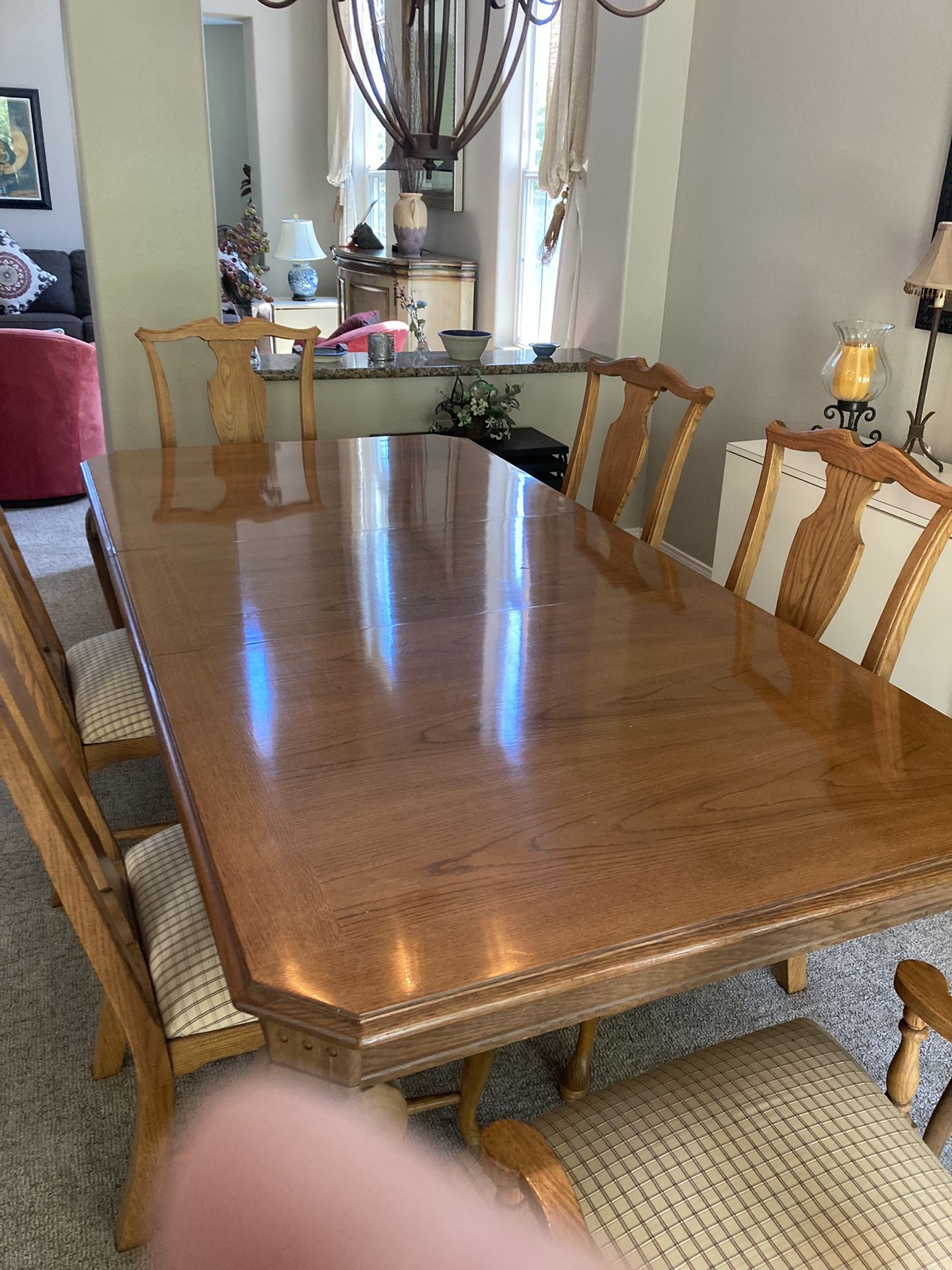 Thomasville American Oak Dining Room Table And Chairs