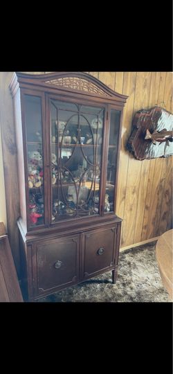 1980s Solid Wood Hutch – Vintage Storage Cabinet / China Hutc