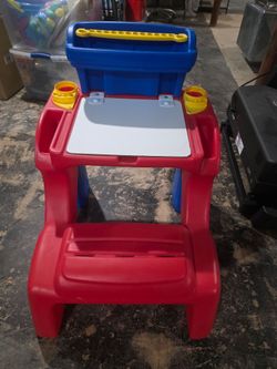 Step 2 kids desk