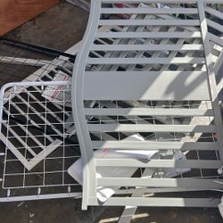 Baby Toddler Beds With Mattress Good Conditions With Mattress