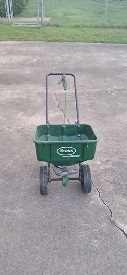 Seed spreader