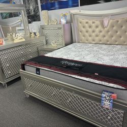 Amazing Offer Now👍Beautiful Champagne 5pc Bedroom Furniture Set Available Limited Time Only $1699!!