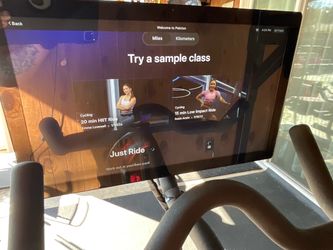Peloton Stationary Bike Model 2000