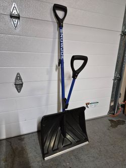 ❄️🪏 Brand New Never Used SNOW JOE Shovel with Assist