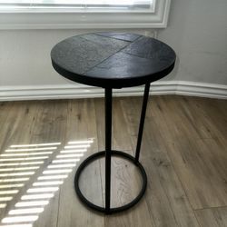 Round Side Table