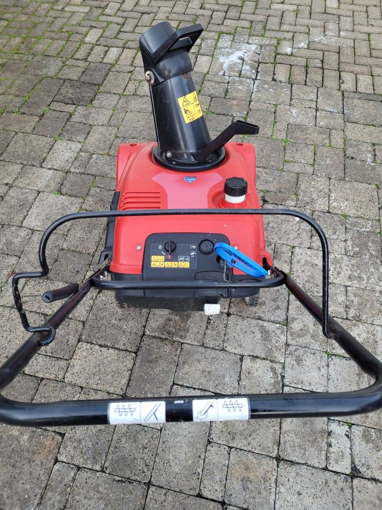 Toro Power Clear 621r Snowblower for Sale in Watertown, CT OfferUp