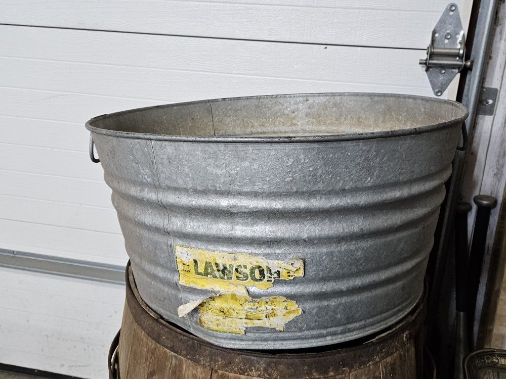 Vintage Lawson No 2 Galvanized Wash Tub Basin