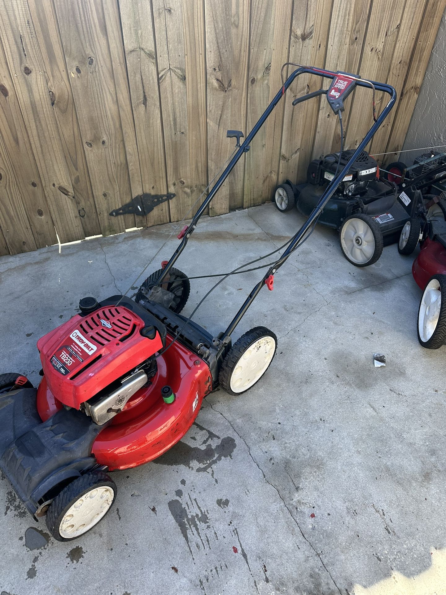 Troybilt Self Propelled Mower READ DESCRIPTION 