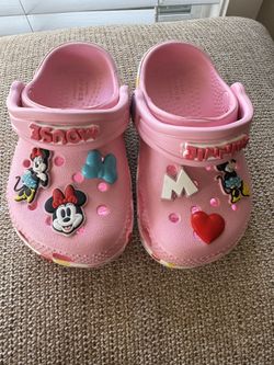 Crocs Minnie Mouse/ size 6/ New without tags/ cash only/ pickup