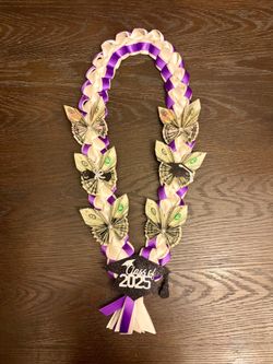 Custom Graduation Leis