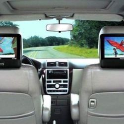 Philips PD9012/17 Dual Screen 9" Portable DVD Player