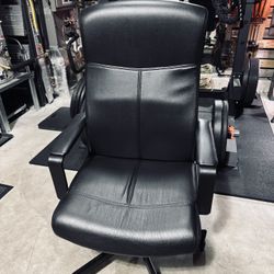 IKEA OFFICE/GAMING CHAIR