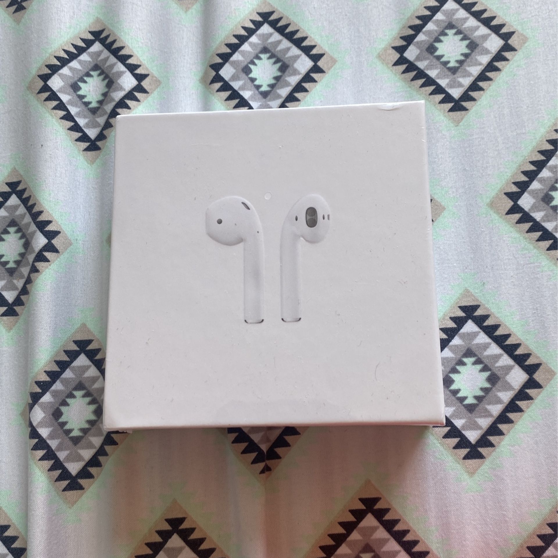 AirPods