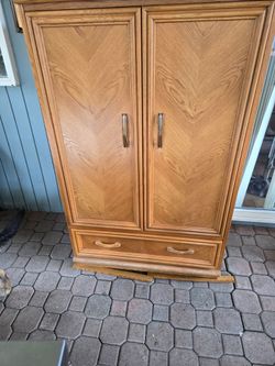 Dresser