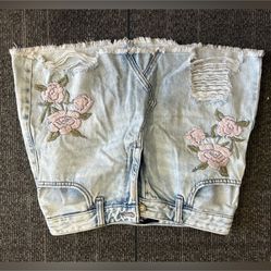 Hollister mini skirt 26W