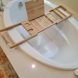 Luxury Bamboo Bathtub Tray – Your Majesty Brand
Transform your bath into a spa! 🌸

✨ Premium bamboo construction with polished finish
✨ Extends up to