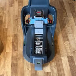 Uppababy Mesa Max Base