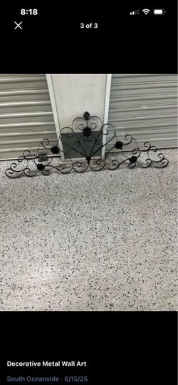 Metal scroll art decor