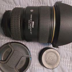 Nikon AF-S Nikkor 17-35 ED Lens