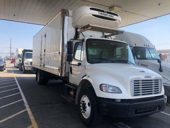 Freightliner DS 2014 26ft box Truck
