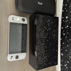 aya neo next 1T storage