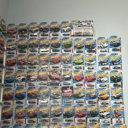 SELLING ALL 160 HOTWHEELS FOR CRAZY GOOD DEAL