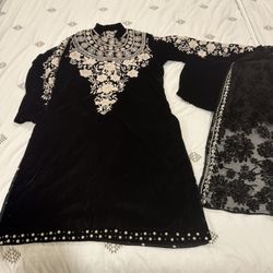Three Pieces Velvet Suit (indian/Pakistani)