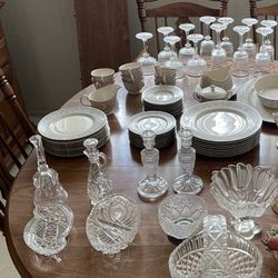 Multiple Pieces Glassware, Wine, Glasses, Bowls, Et