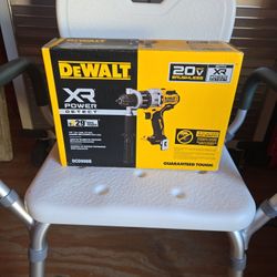 DEWALT XR 20 VOLT HAMMER/DRILL DRIVER