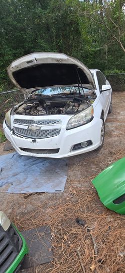 2013 Malibu CAR PARTS ONLY