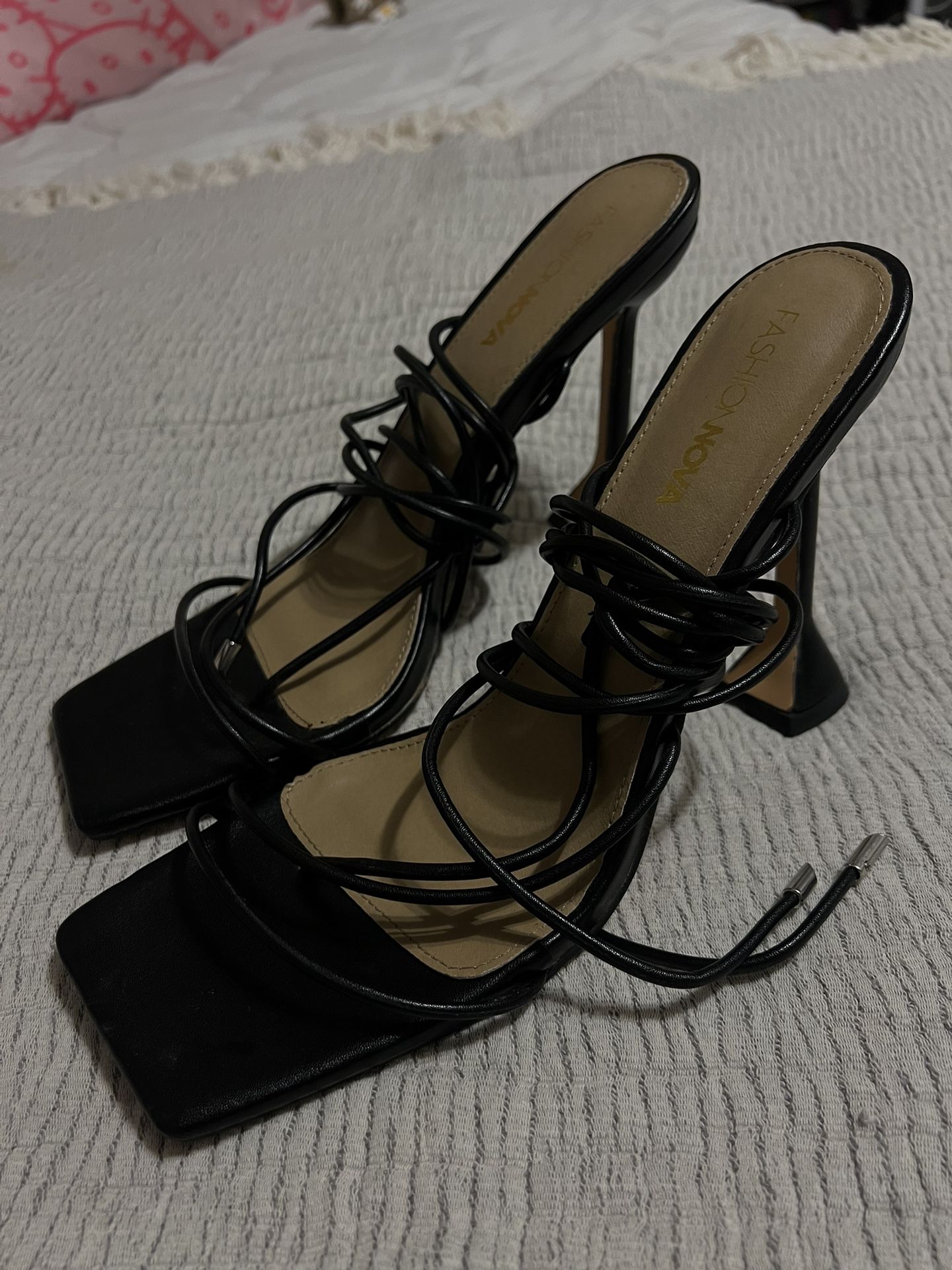High heels Fashion Nova