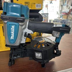 Makita Pneumatic 1-3/4 in. 15 Degree Coil Corded Roofing Nailer