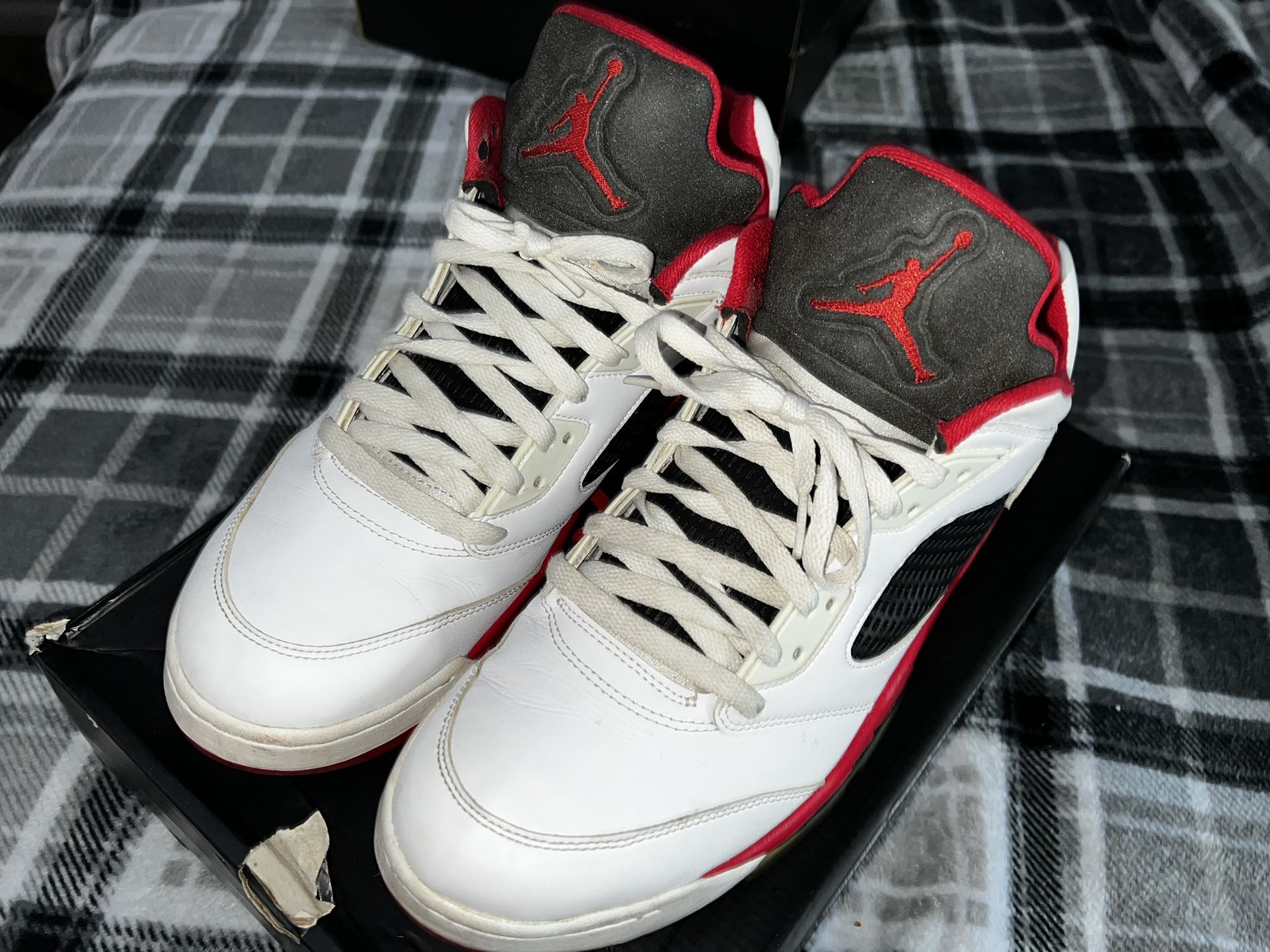 Air Jordan 5 “Fire Red Low”