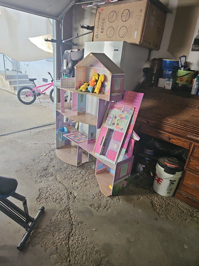 Doll Houses