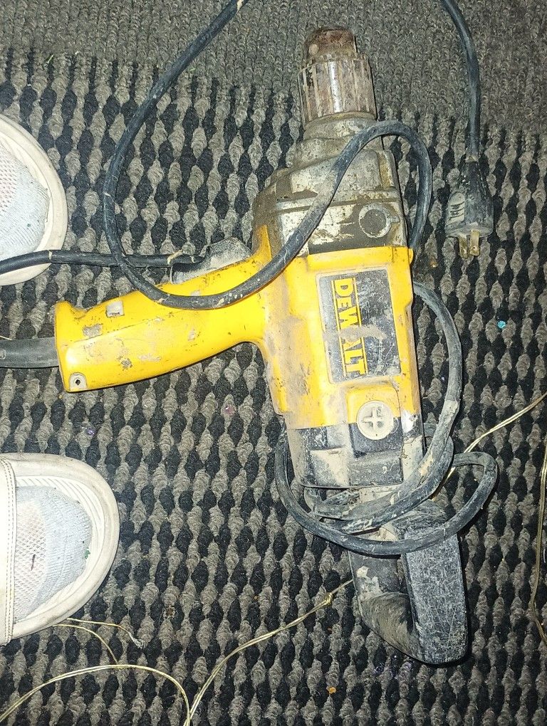 Reversing DeWalt Drill
