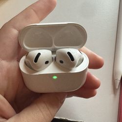 Apple Airpods 4th Generation