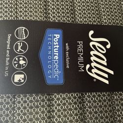Sealy Premium Posturepedic Mattress King Like New