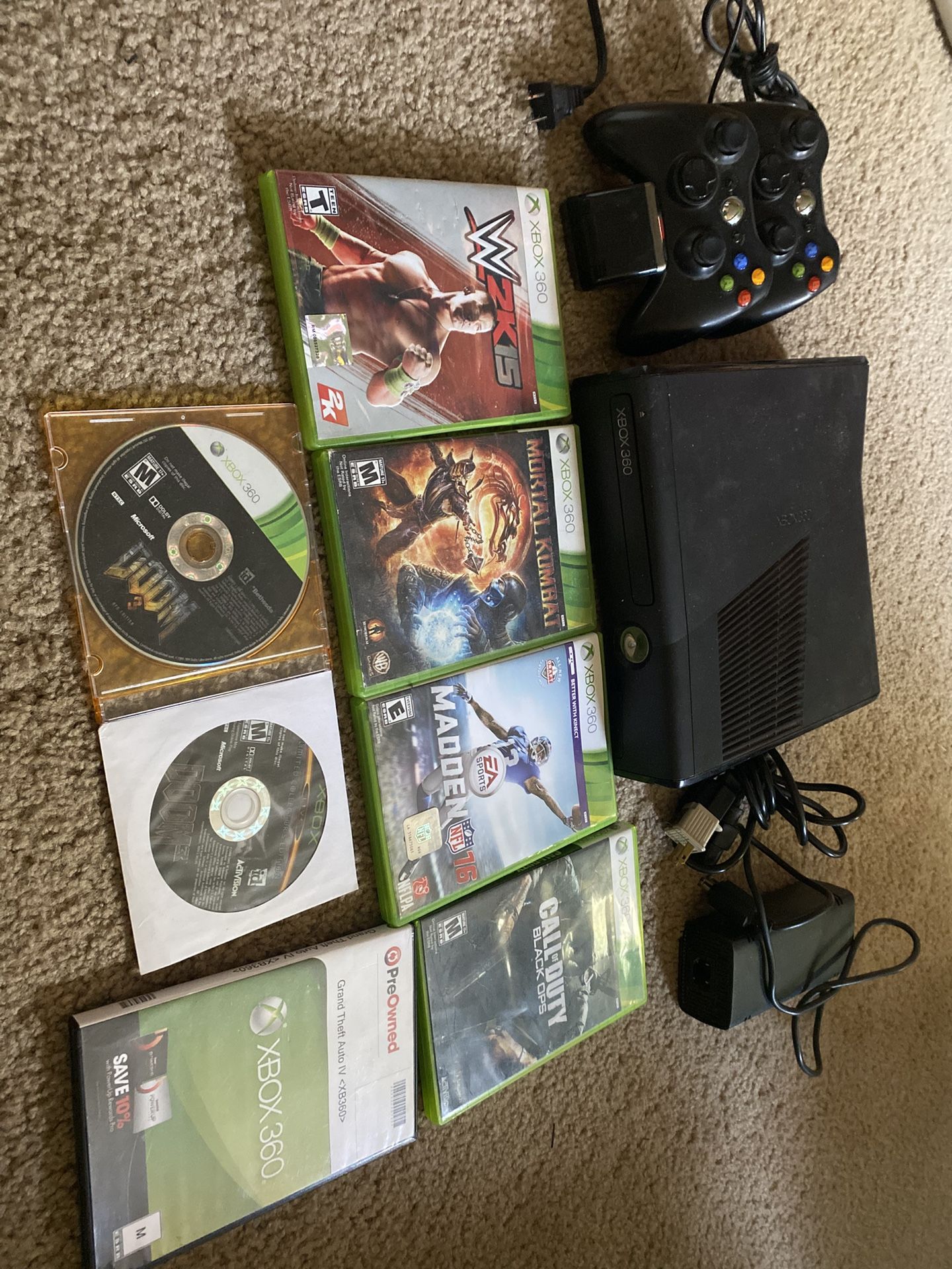 Xbox360 And Games 2 Wireless Controllers