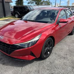 2022 Hyundai Elantra Sel 
