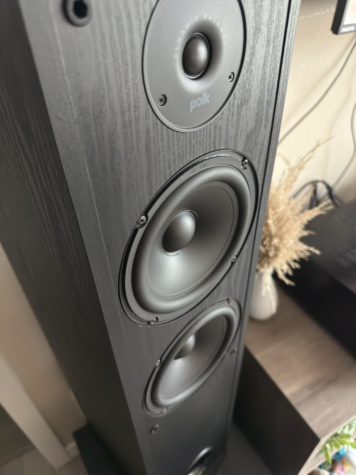 Polk Audio R50 Tower Speakers Pair
