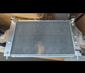 99-12 Silverado Suburban Yukon Sierra Radiator Radiador