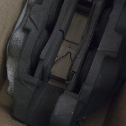 OEM 2018 Toyota Sequoia Calipers Front & Rear