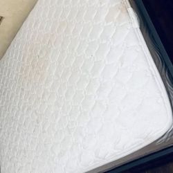 Simmons Beautyrest Queen Size bedroom Mattress 8”  only