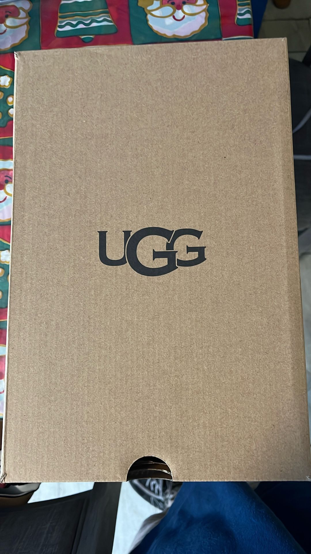 UGG