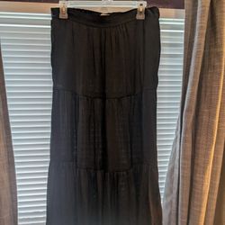 Skirt Size MEDIUM 